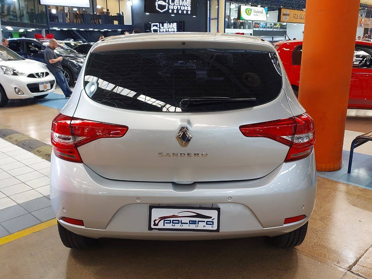RENAULT SANDERO