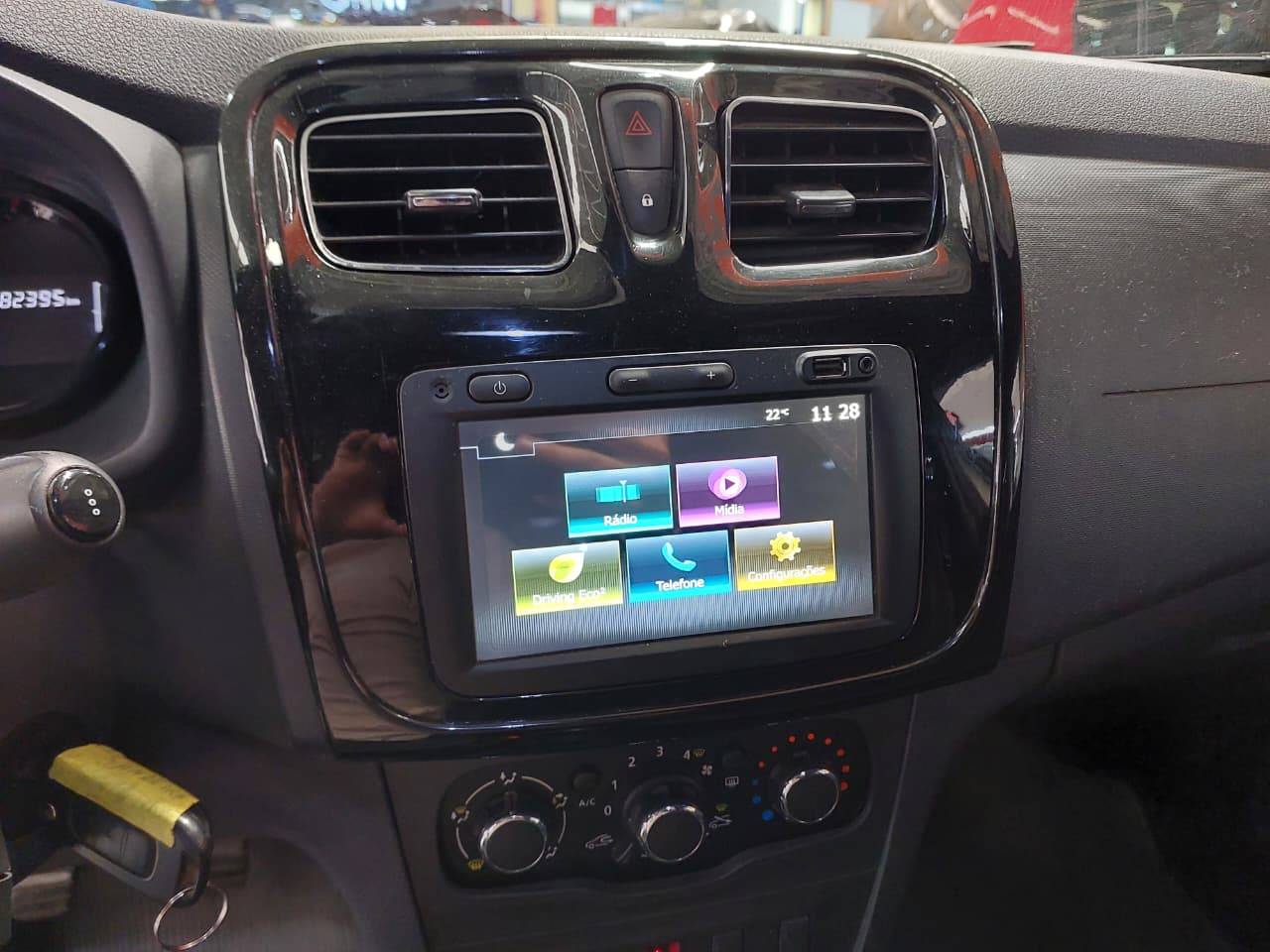 RENAULT SANDERO