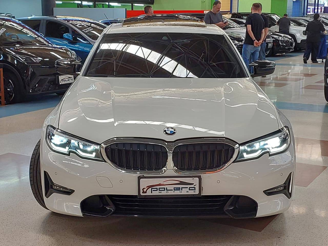 BMW 320i