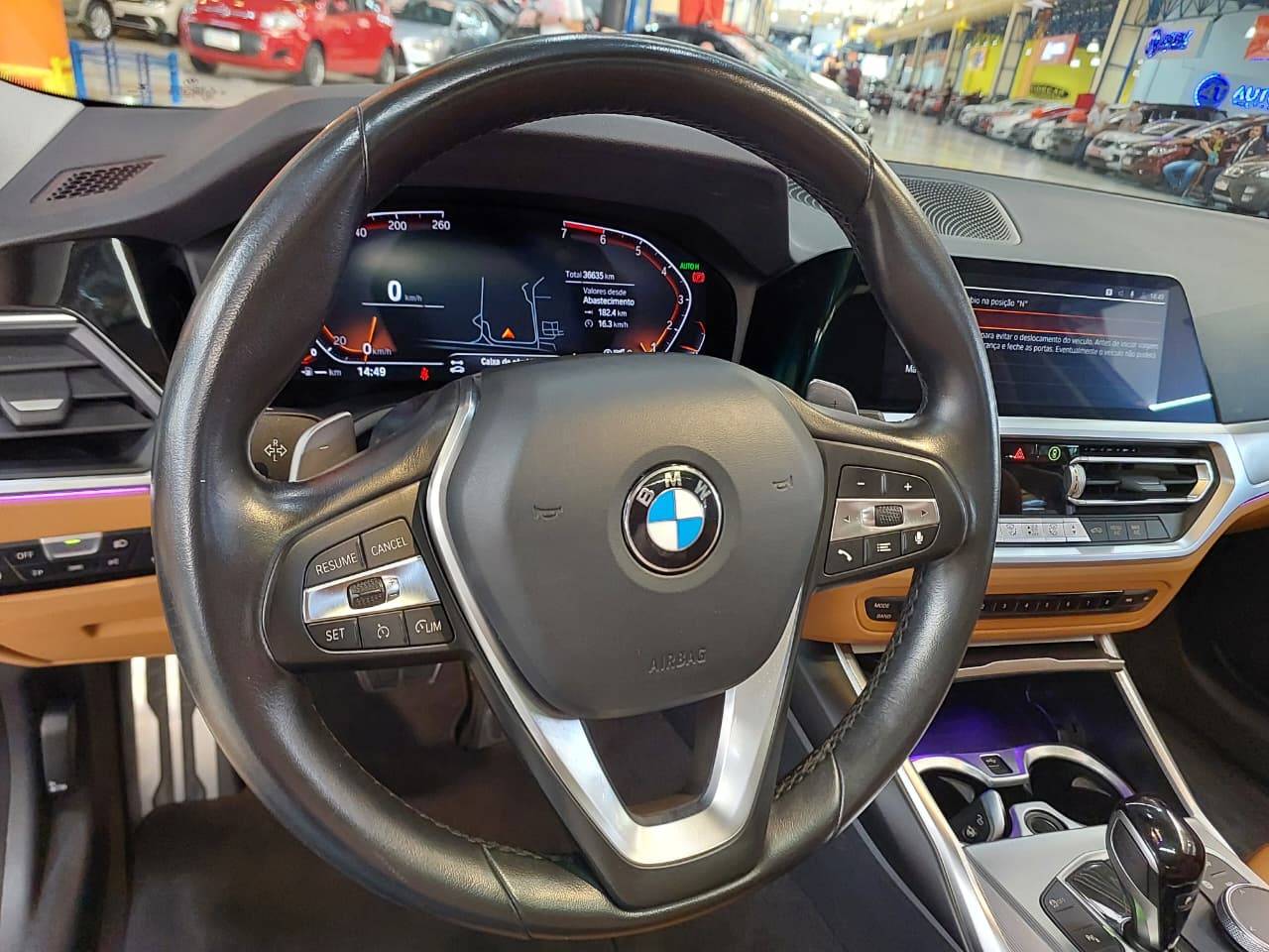 BMW 320i