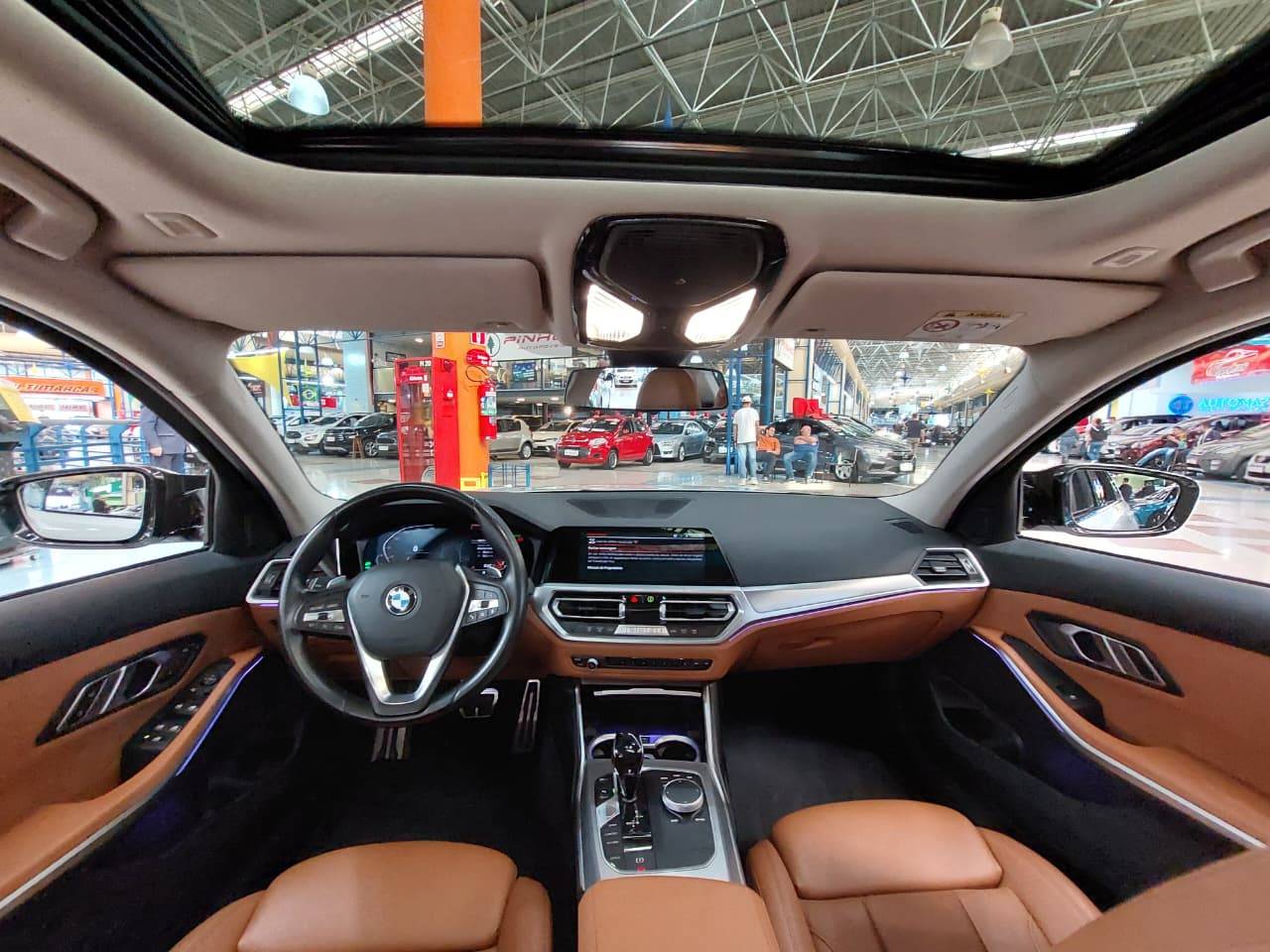 BMW 320i