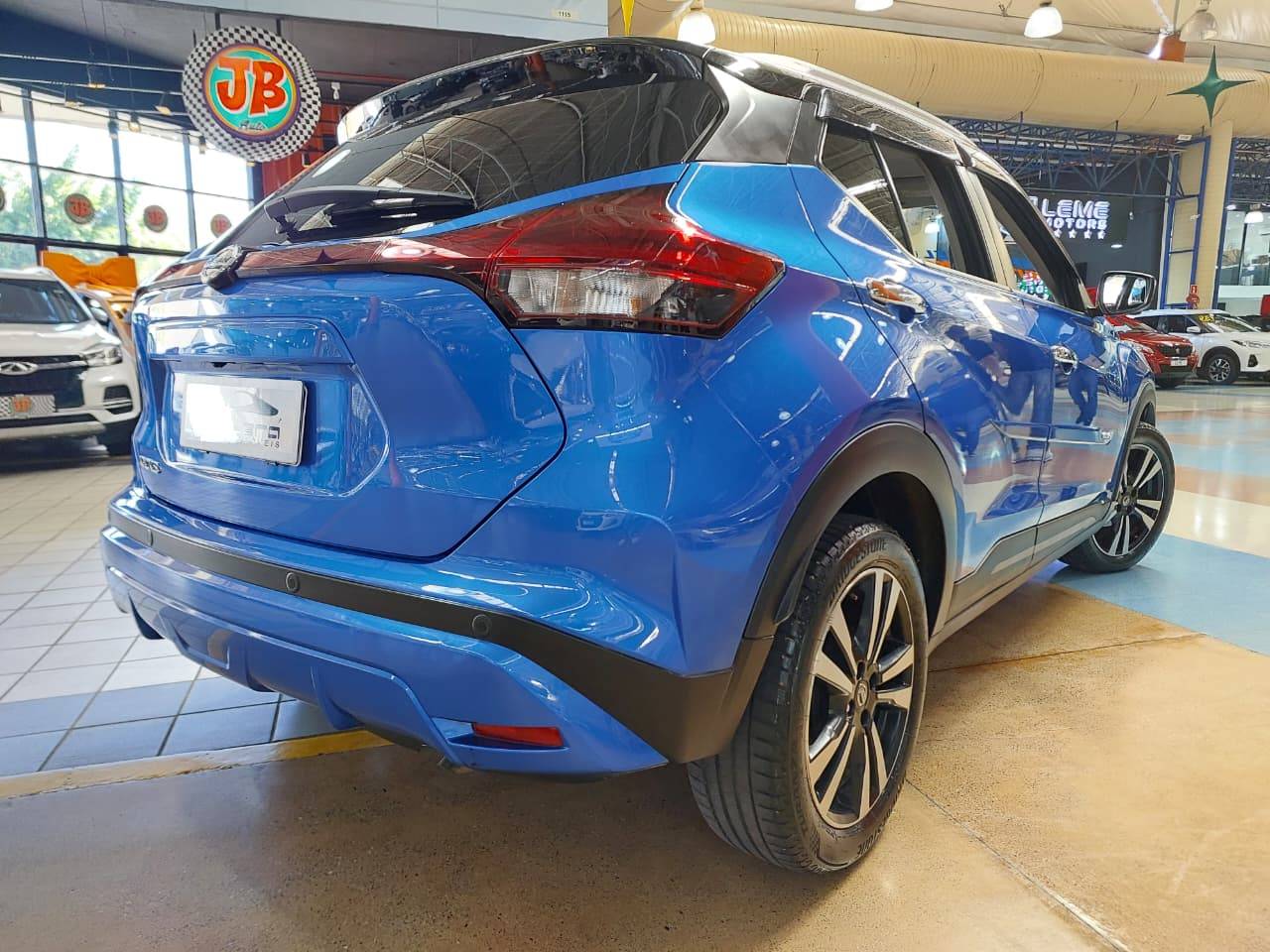 NISSAN KICKS