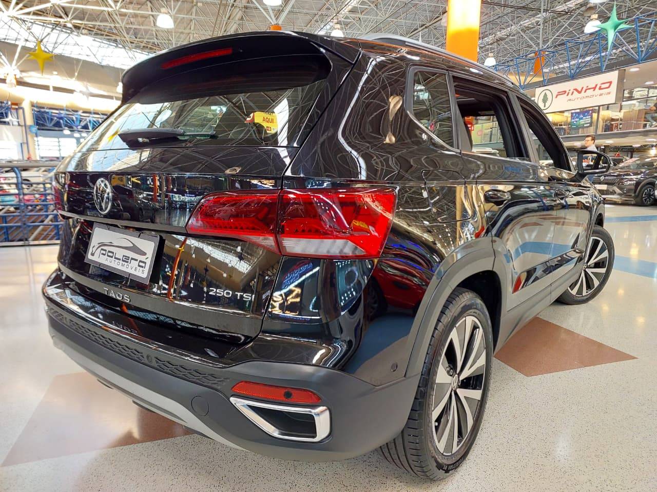 VOLKSWAGEN TAOS