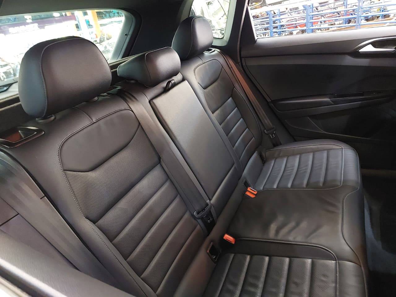 VOLKSWAGEN TAOS