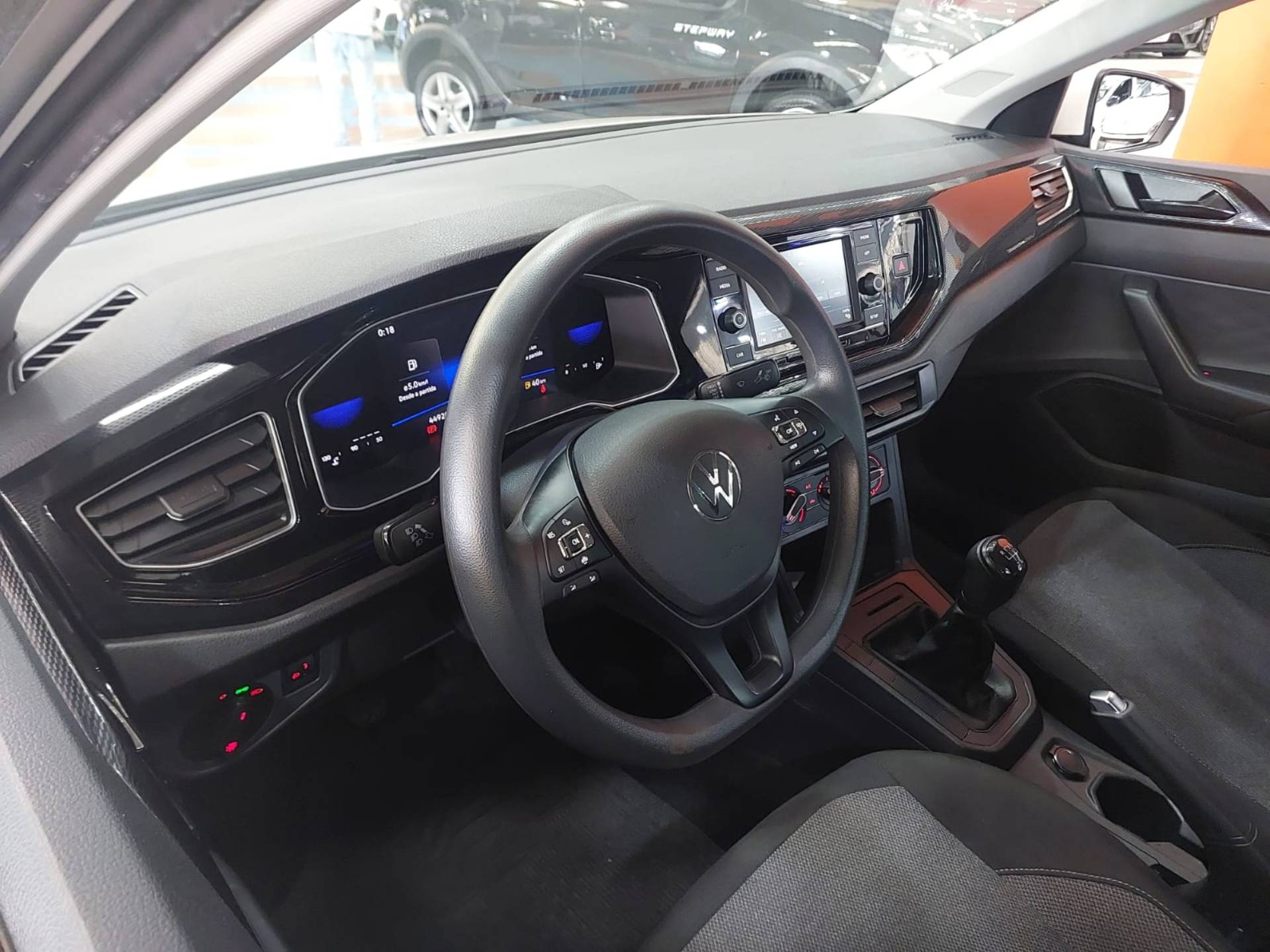 VOLKSWAGEN VIRTUS