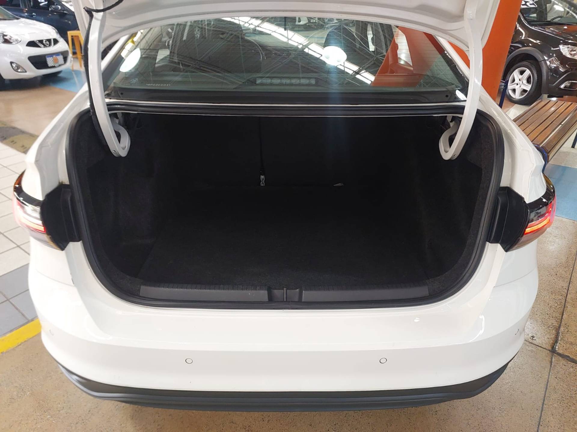 VOLKSWAGEN VIRTUS