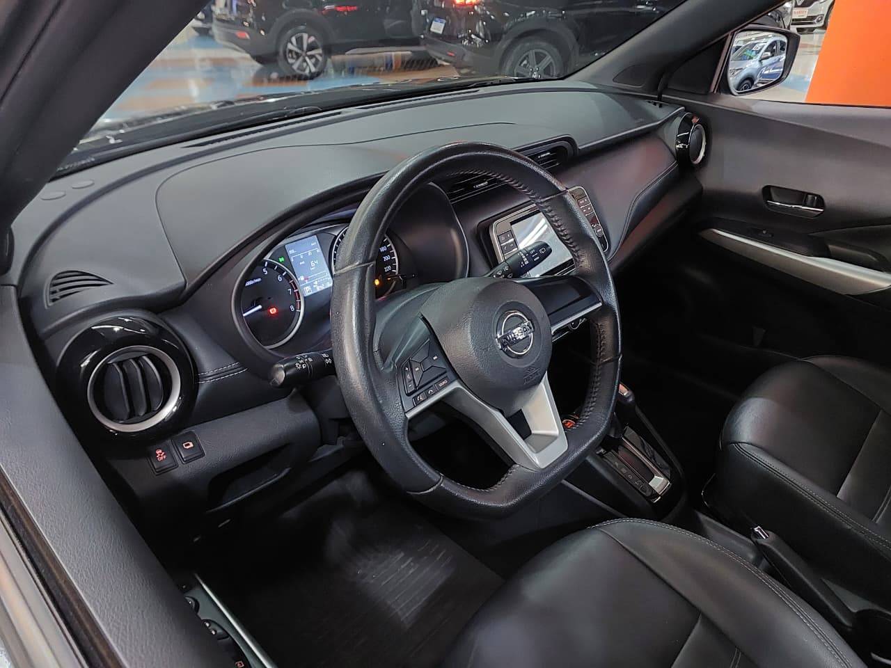 NISSAN KICKS