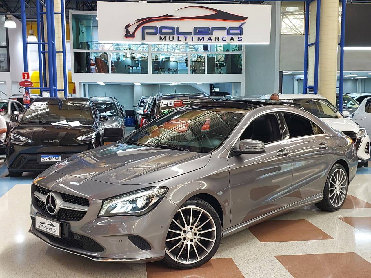 MERCEDES-BENZ CLA 200