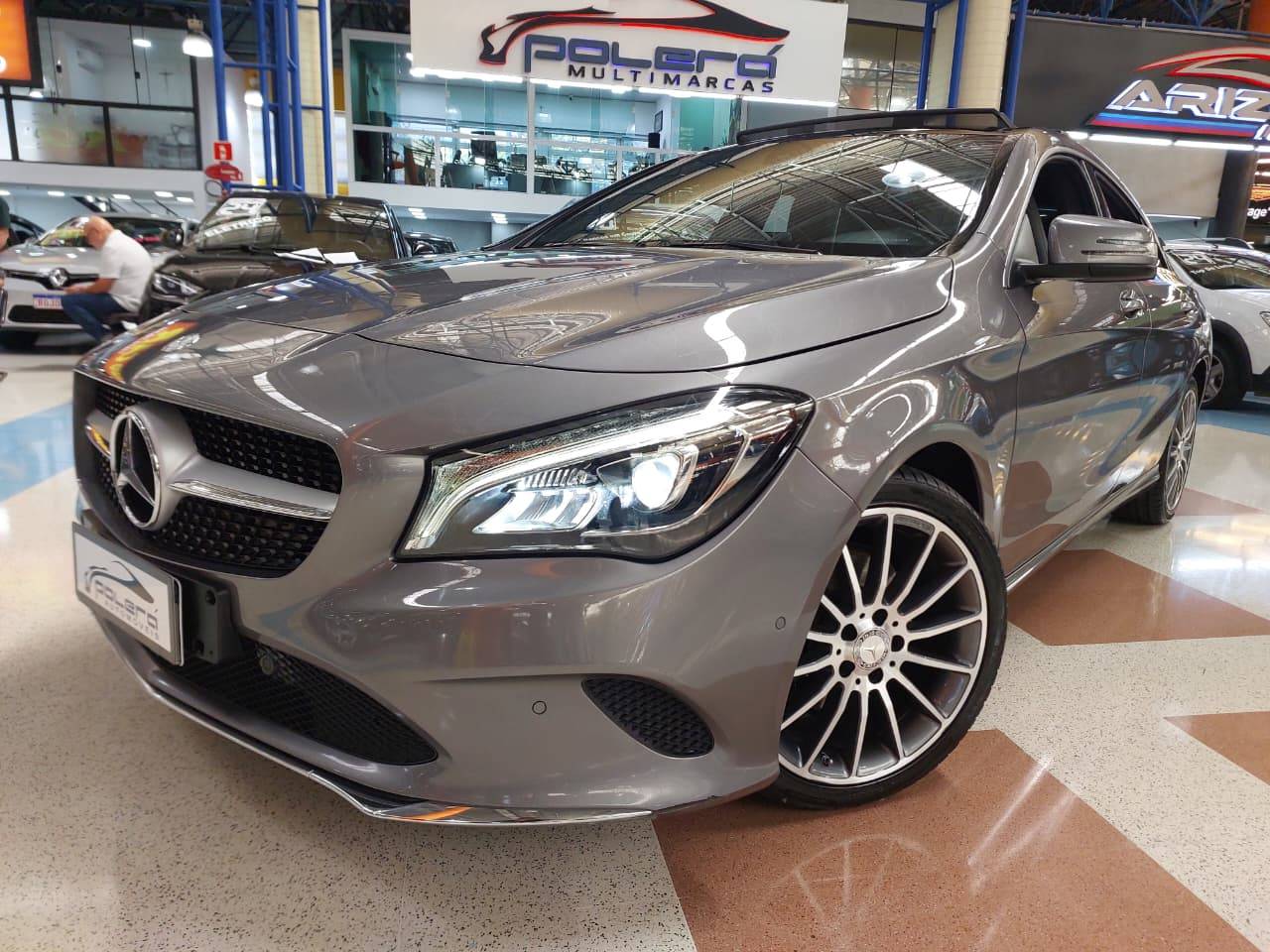 MERCEDES-BENZ CLA 200