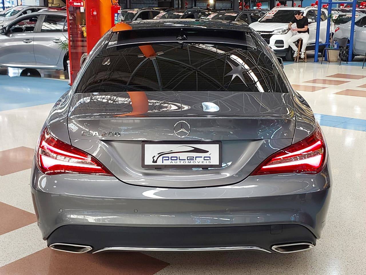 MERCEDES-BENZ CLA 200