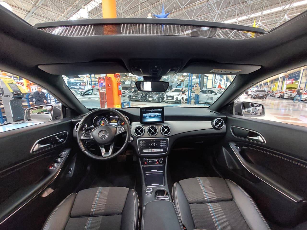 MERCEDES-BENZ CLA 200