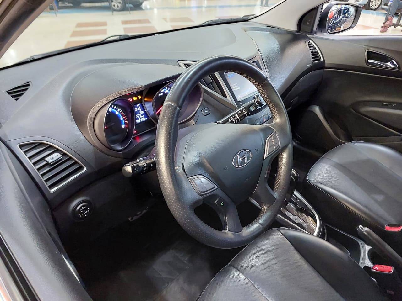 HYUNDAI HB20X