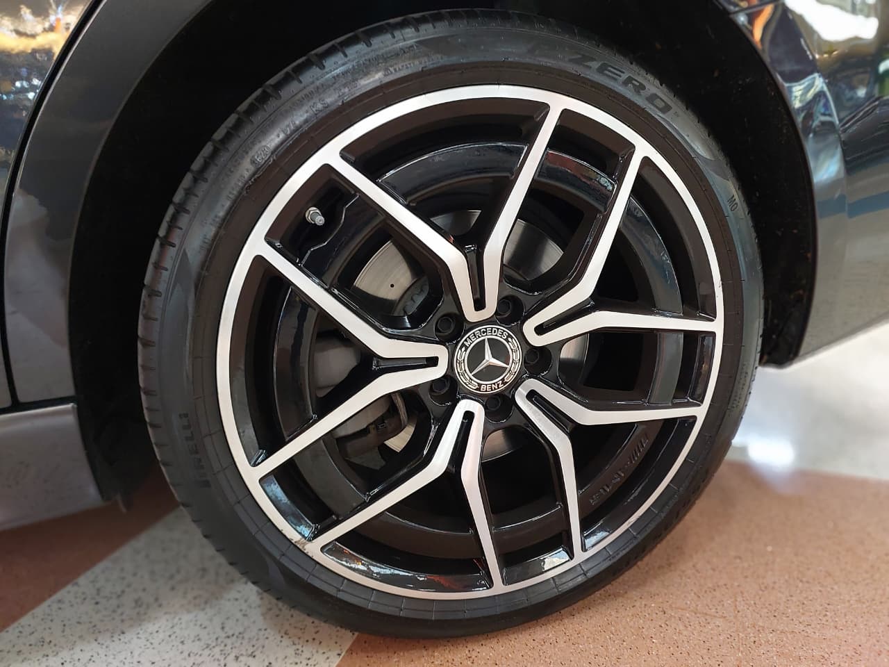 MERCEDES-BENZ C 300