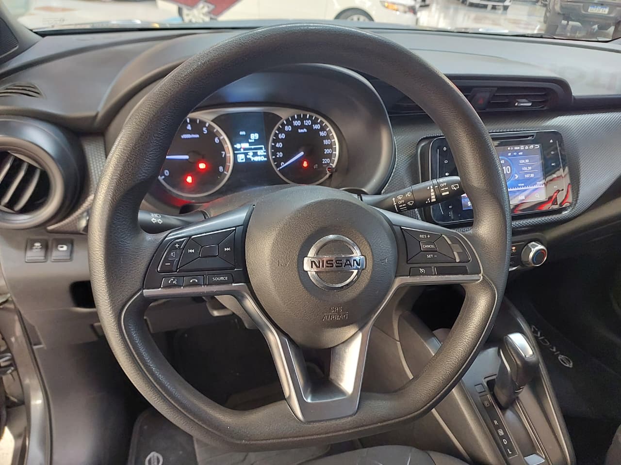NISSAN KICKS