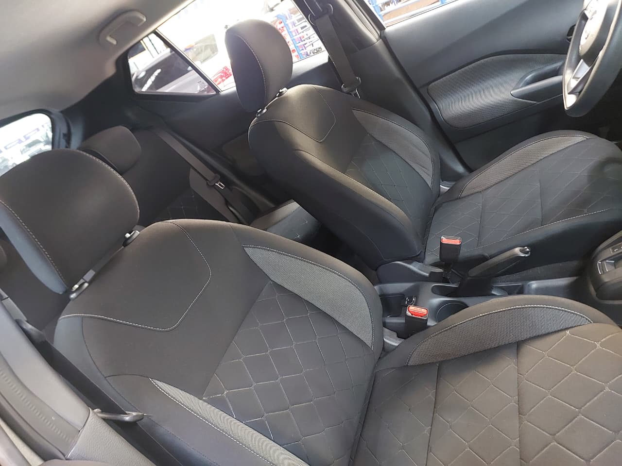NISSAN KICKS