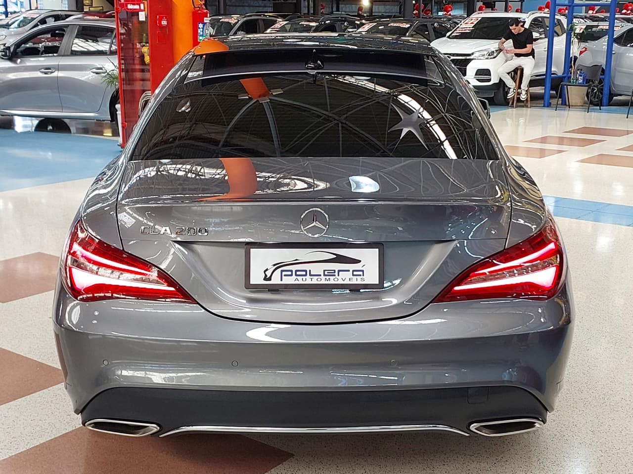 MERCEDES-BENZ CLA 200