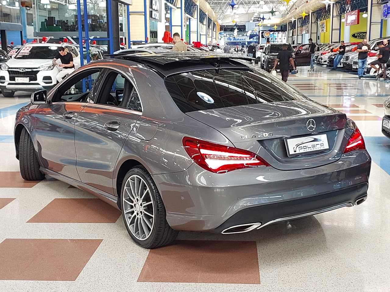 MERCEDES-BENZ CLA 200