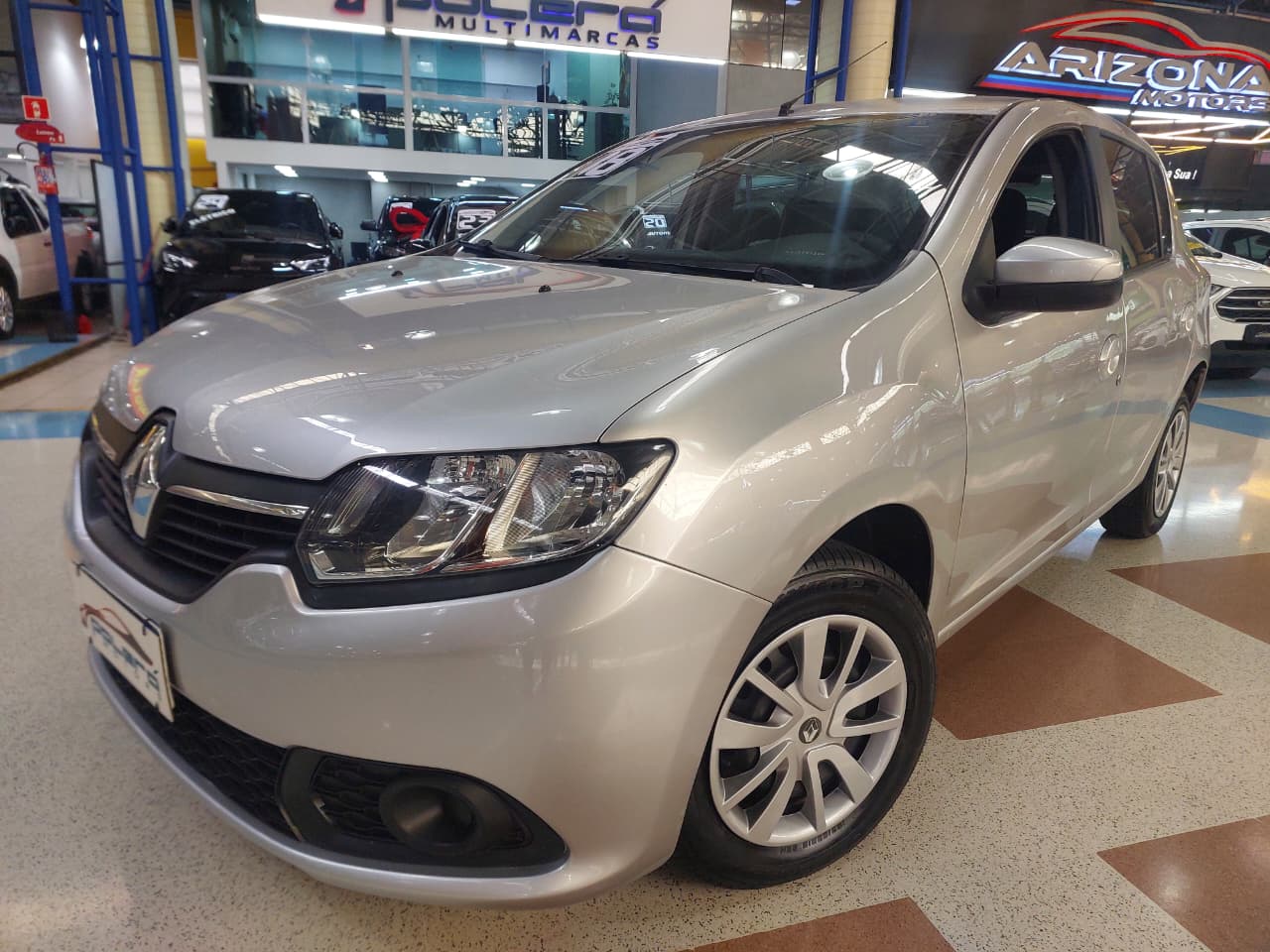 RENAULT SANDERO