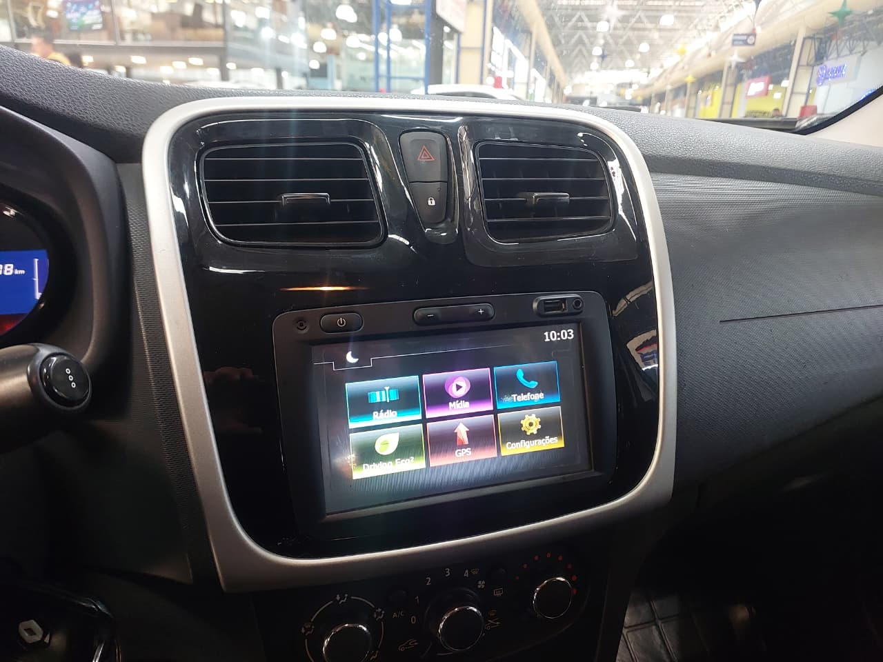 RENAULT SANDERO