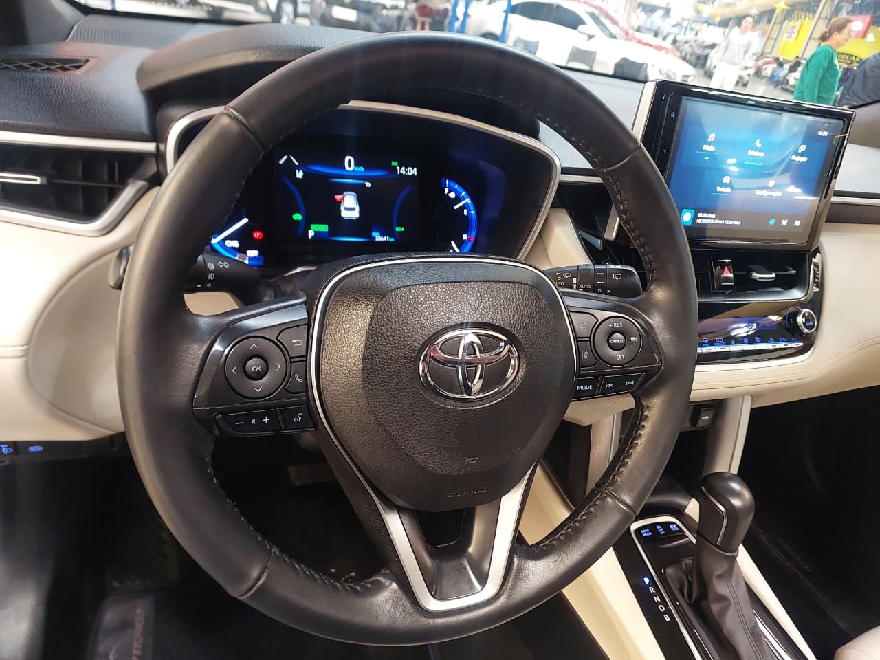 TOYOTA COROLLA CROSS