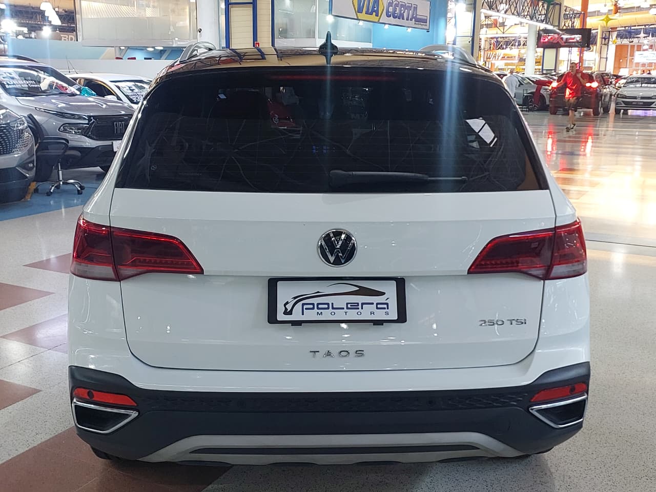 VOLKSWAGEN TAOS