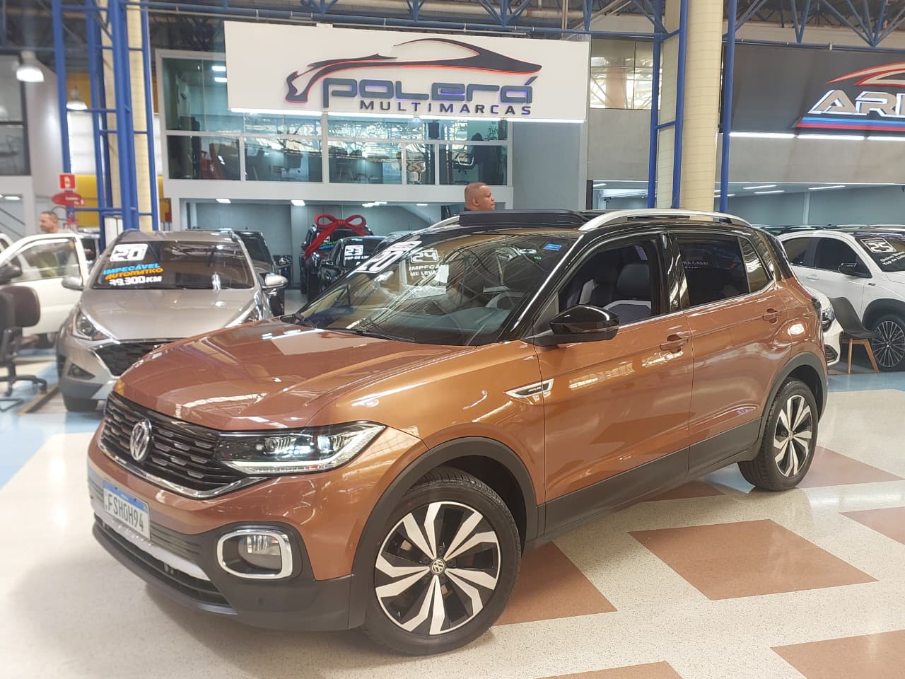 VOLKSWAGEN T-CROSS