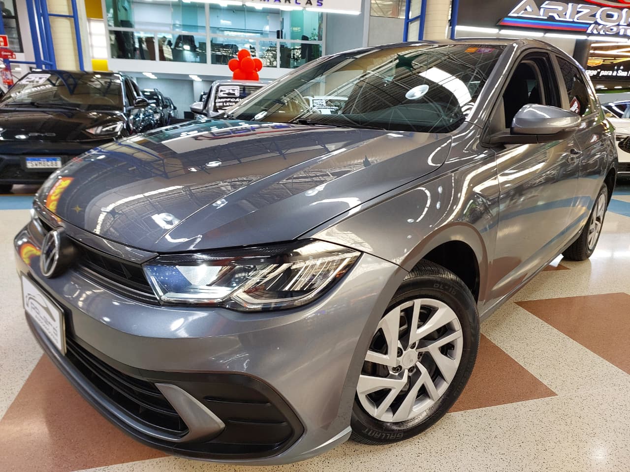 VOLKSWAGEN POLO