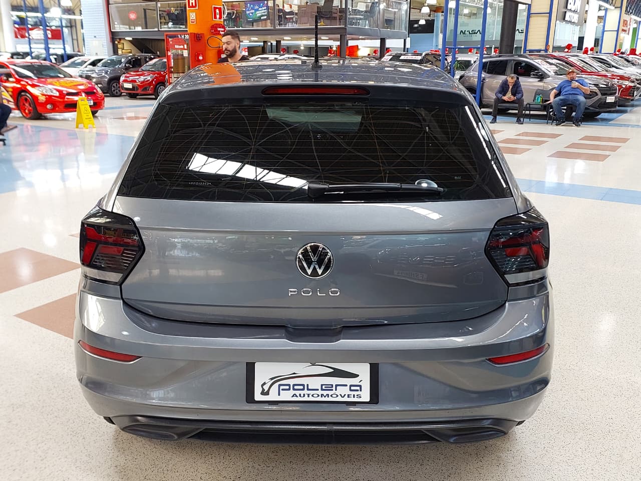 VOLKSWAGEN POLO