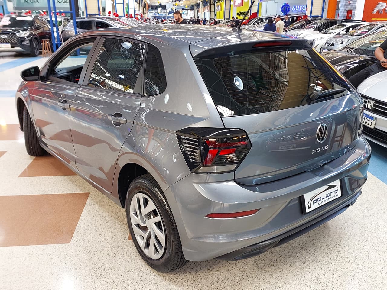 VOLKSWAGEN POLO