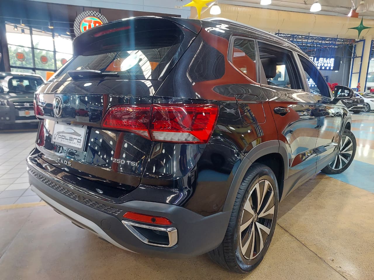VOLKSWAGEN TAOS