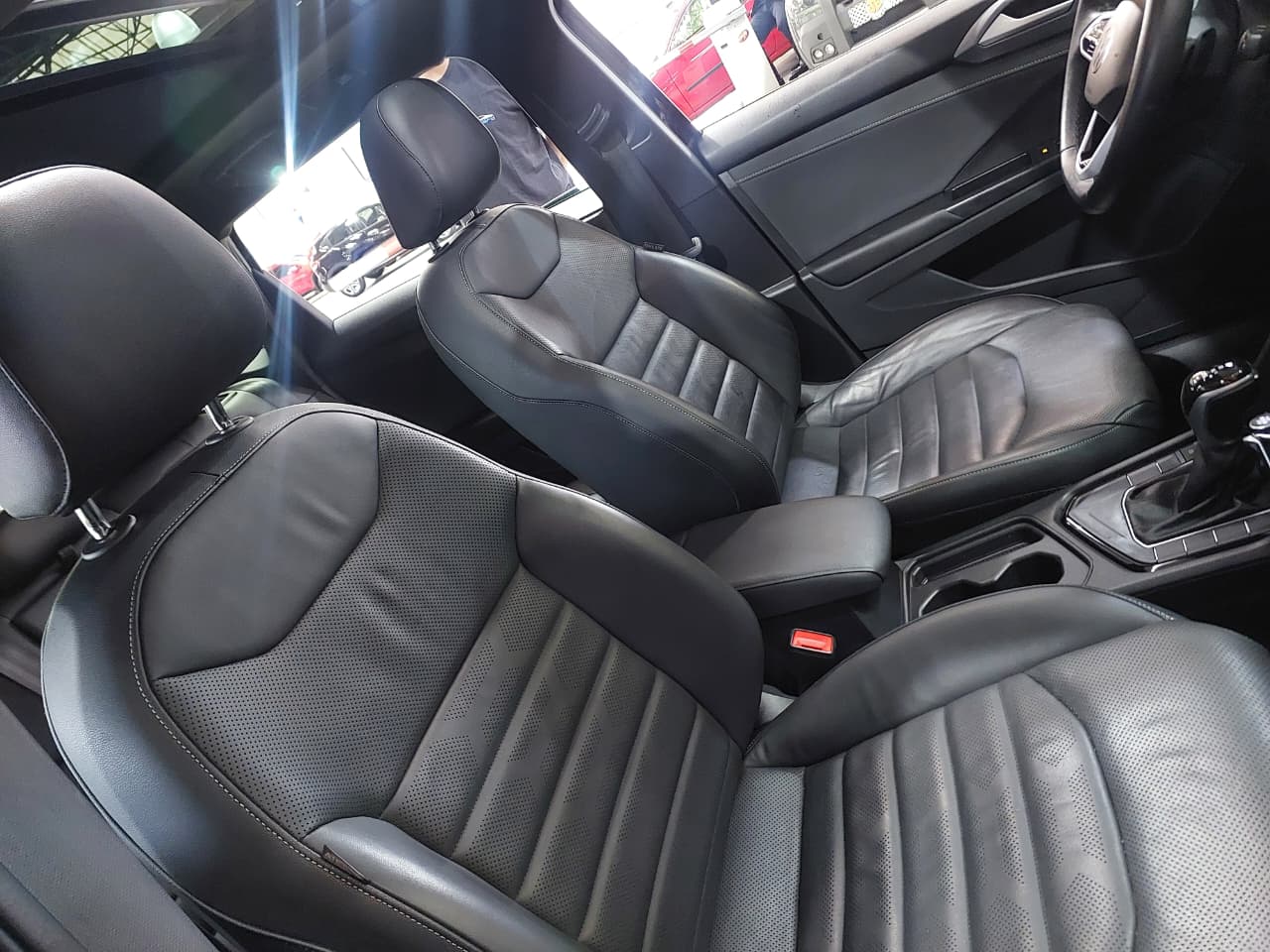 VOLKSWAGEN TAOS