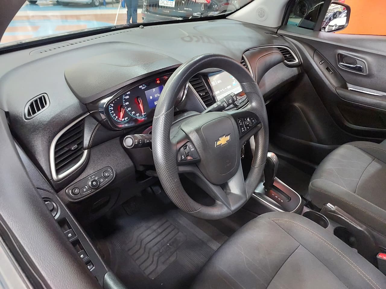 CHEVROLET TRACKER