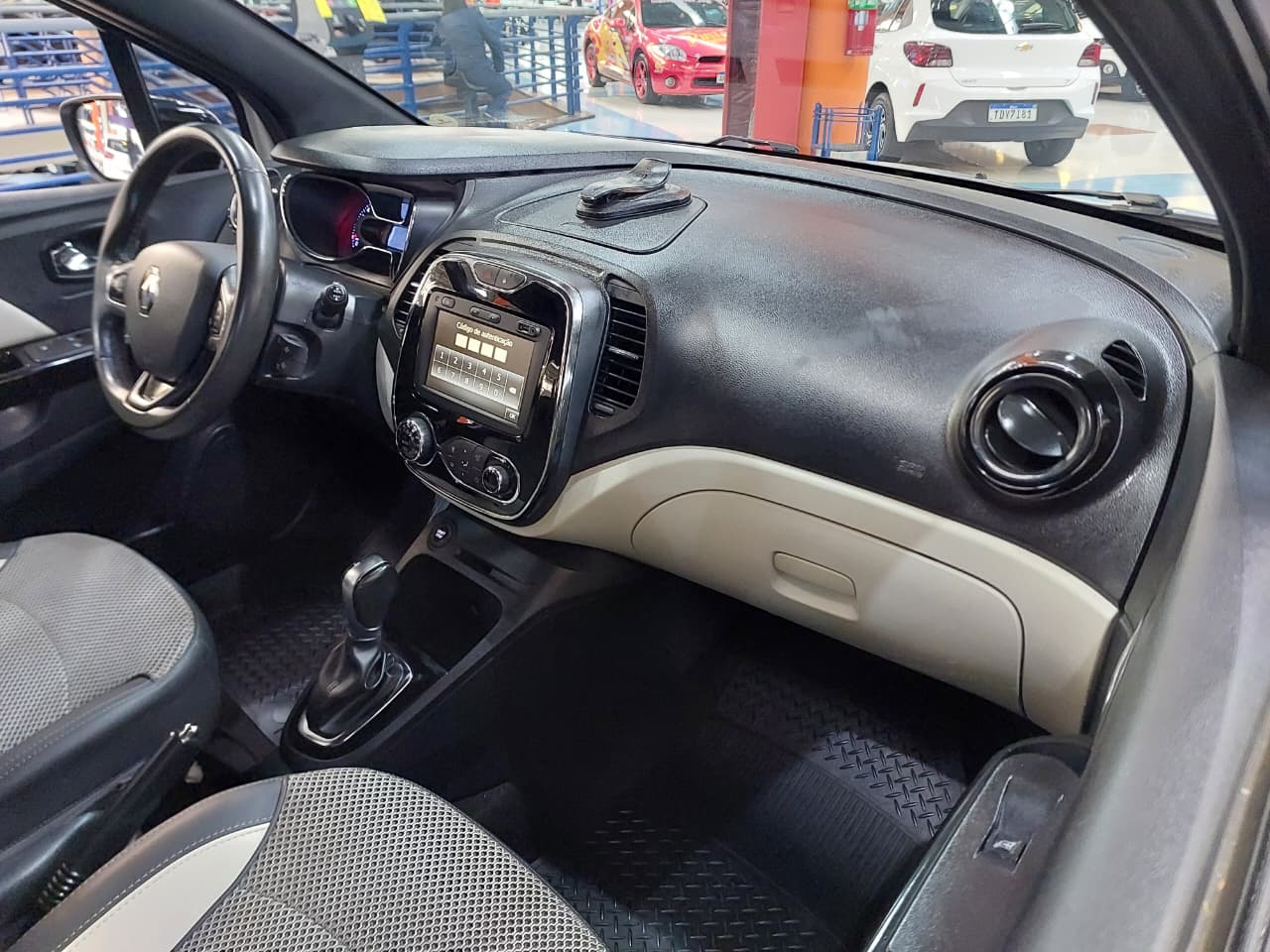 RENAULT CAPTUR
