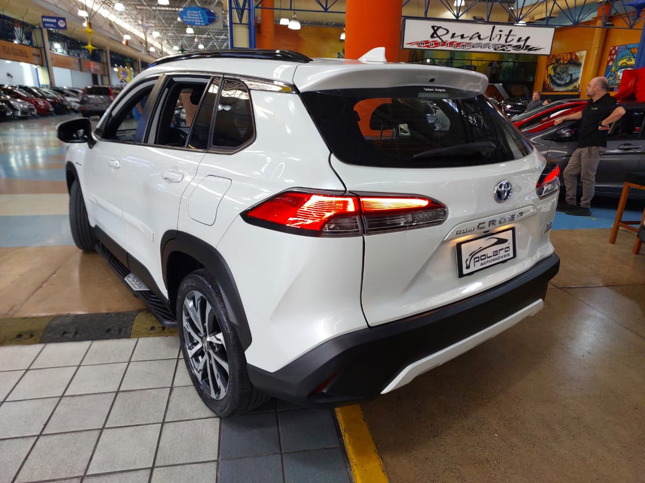 TOYOTA COROLLA CROSS