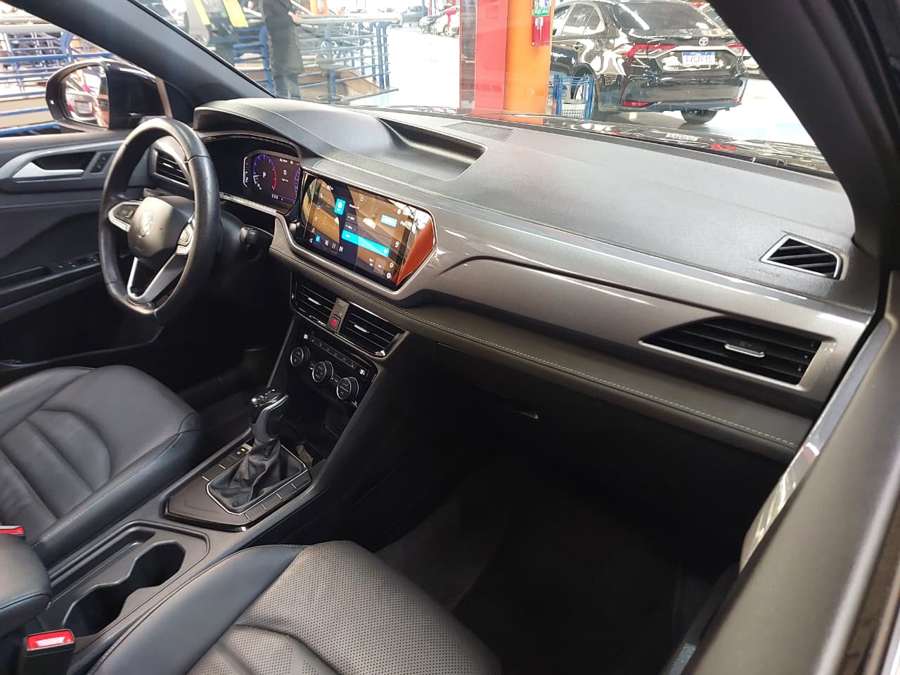VOLKSWAGEN TAOS