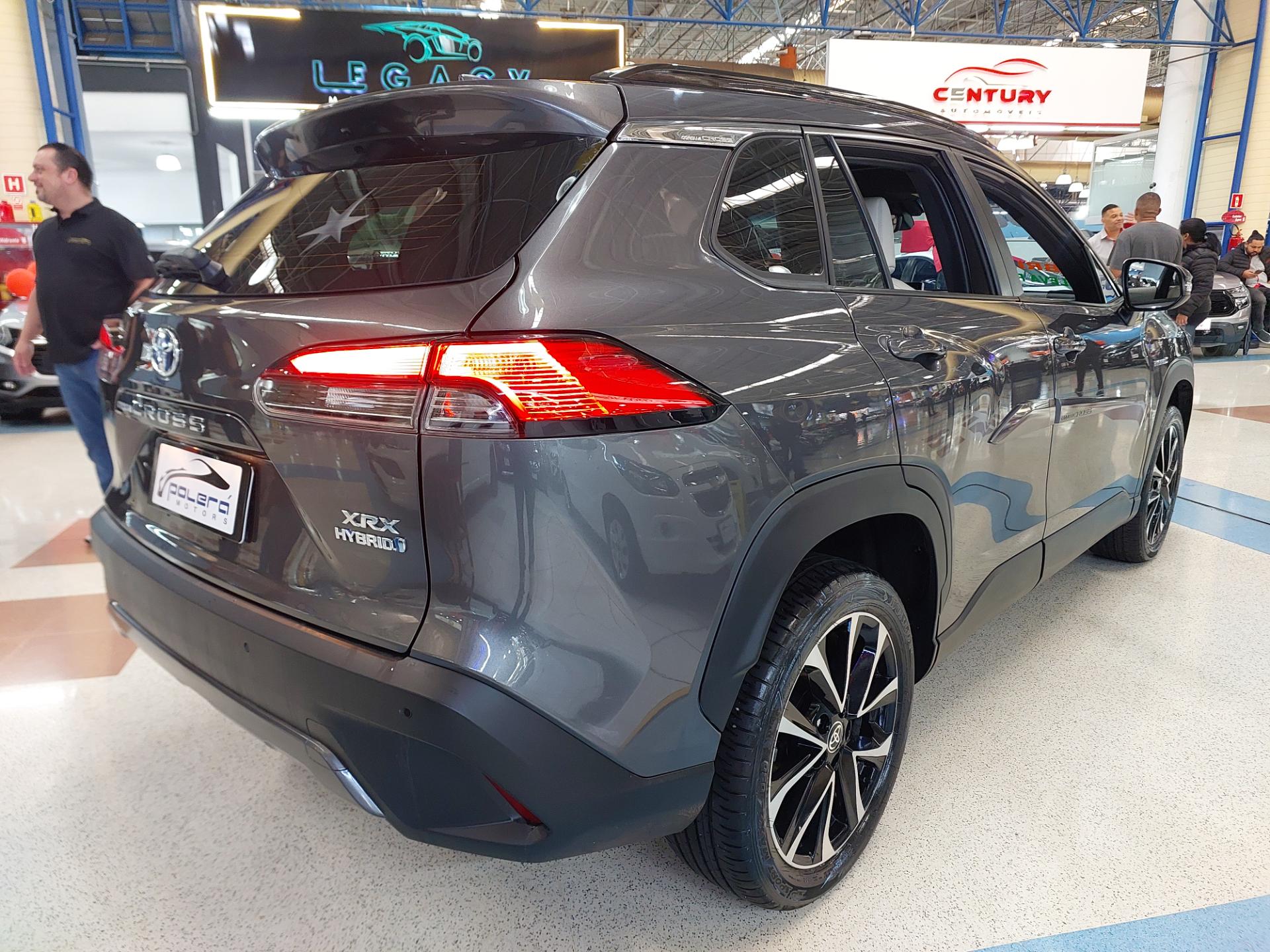 TOYOTA COROLLA CROSS
