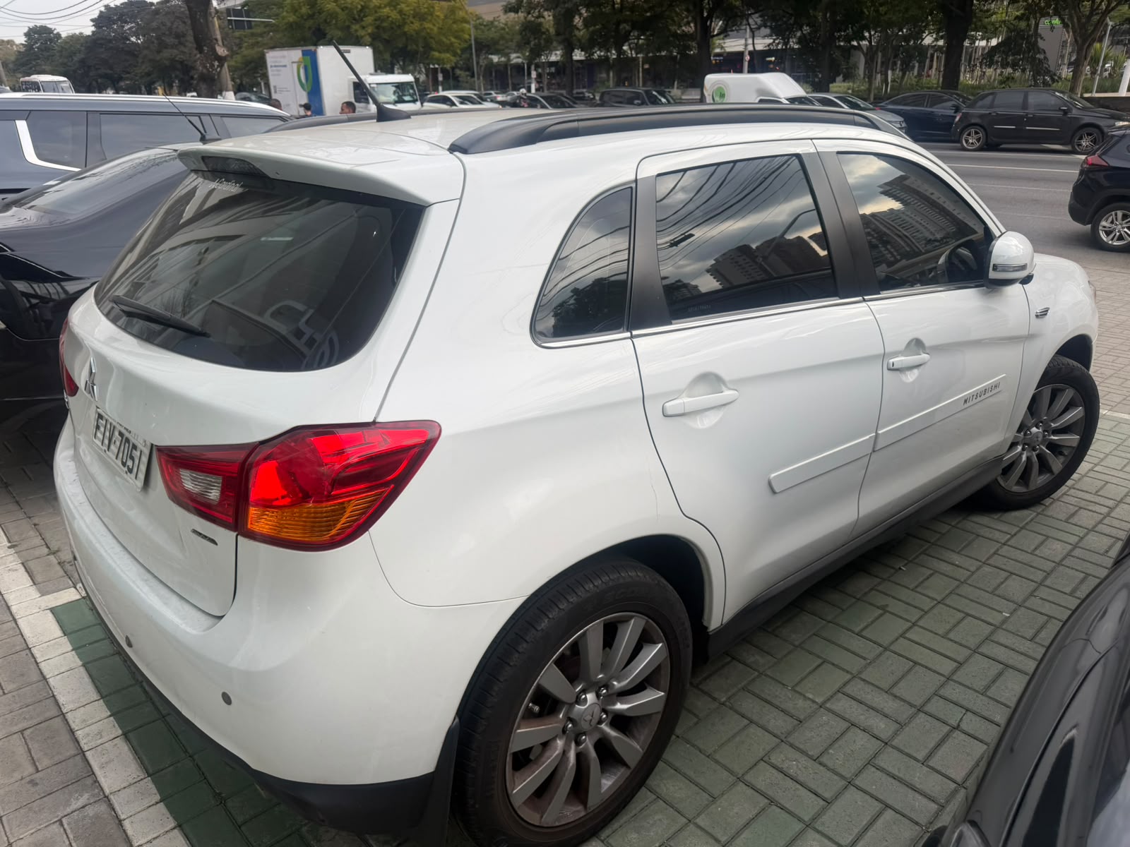 MITSUBISHI ASX