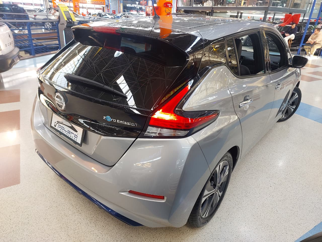 NISSAN LEAF