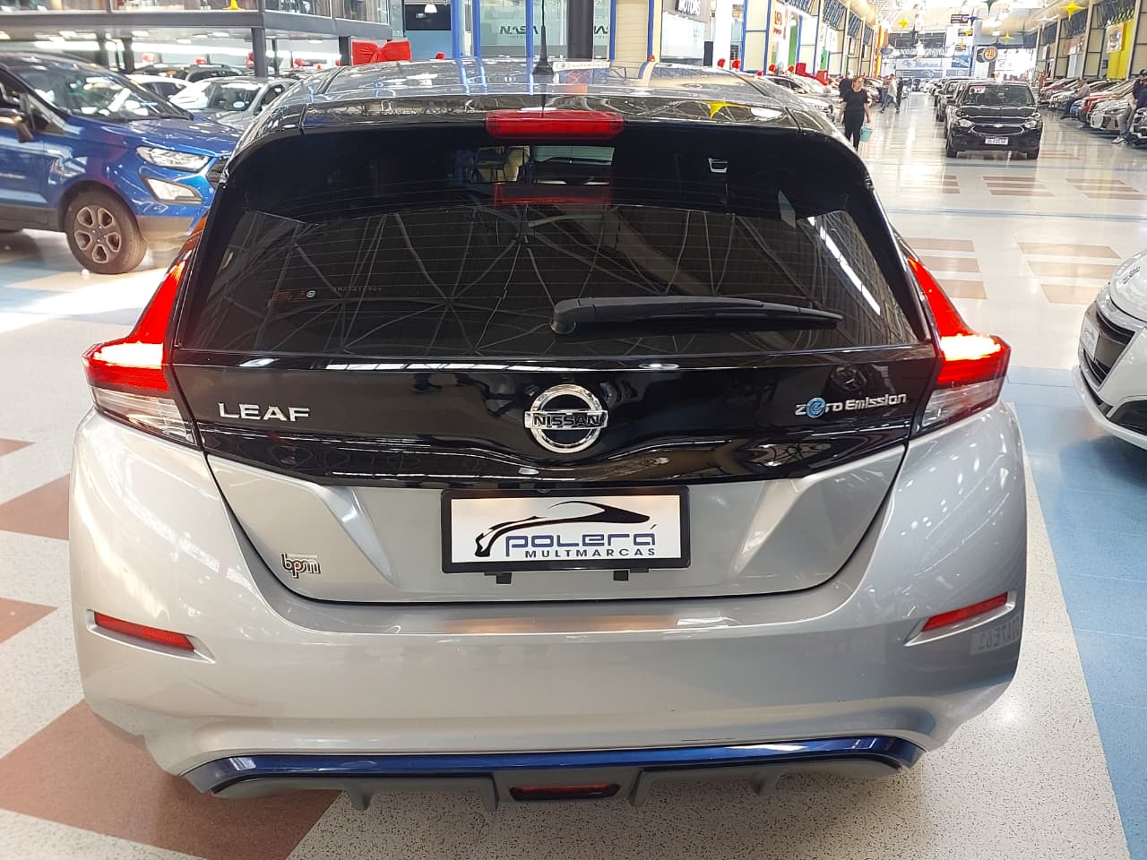 NISSAN LEAF