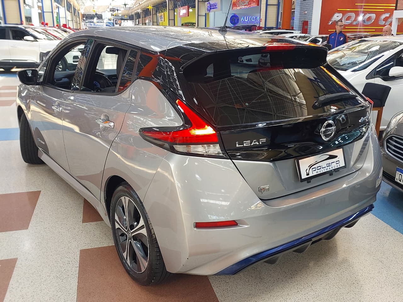 NISSAN LEAF