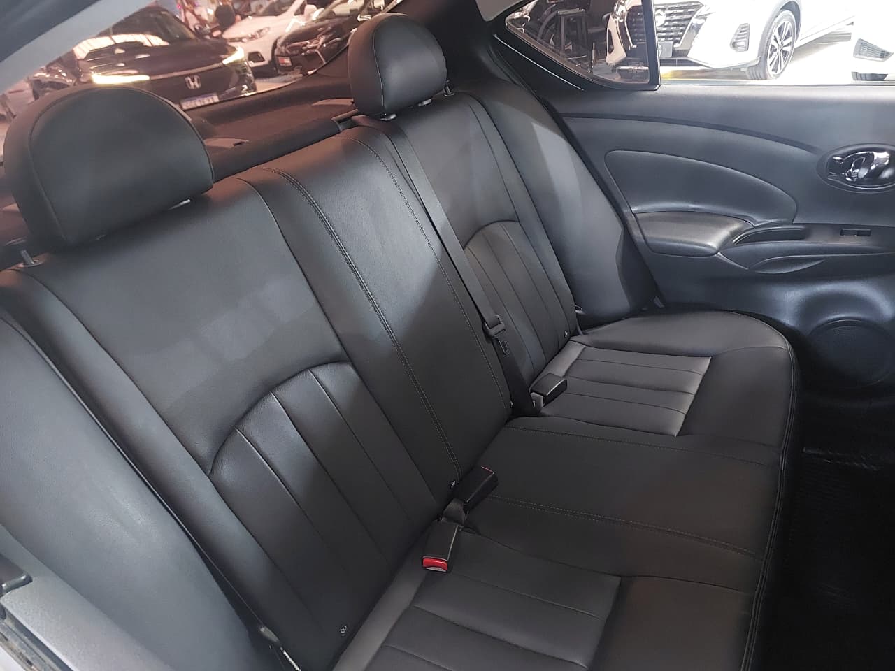 NISSAN VERSA