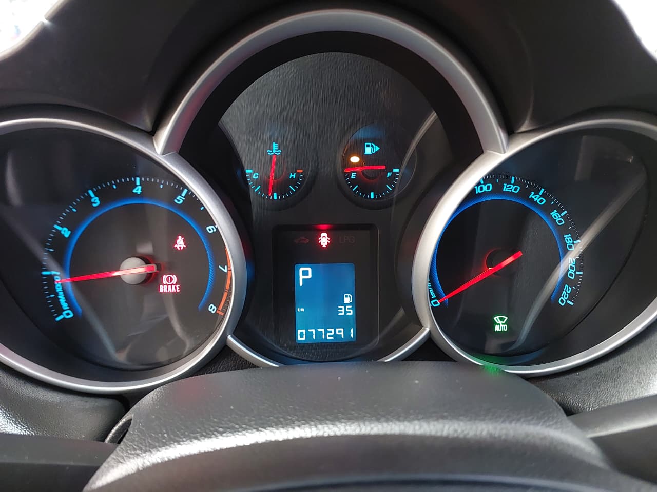 CHEVROLET CRUZE
