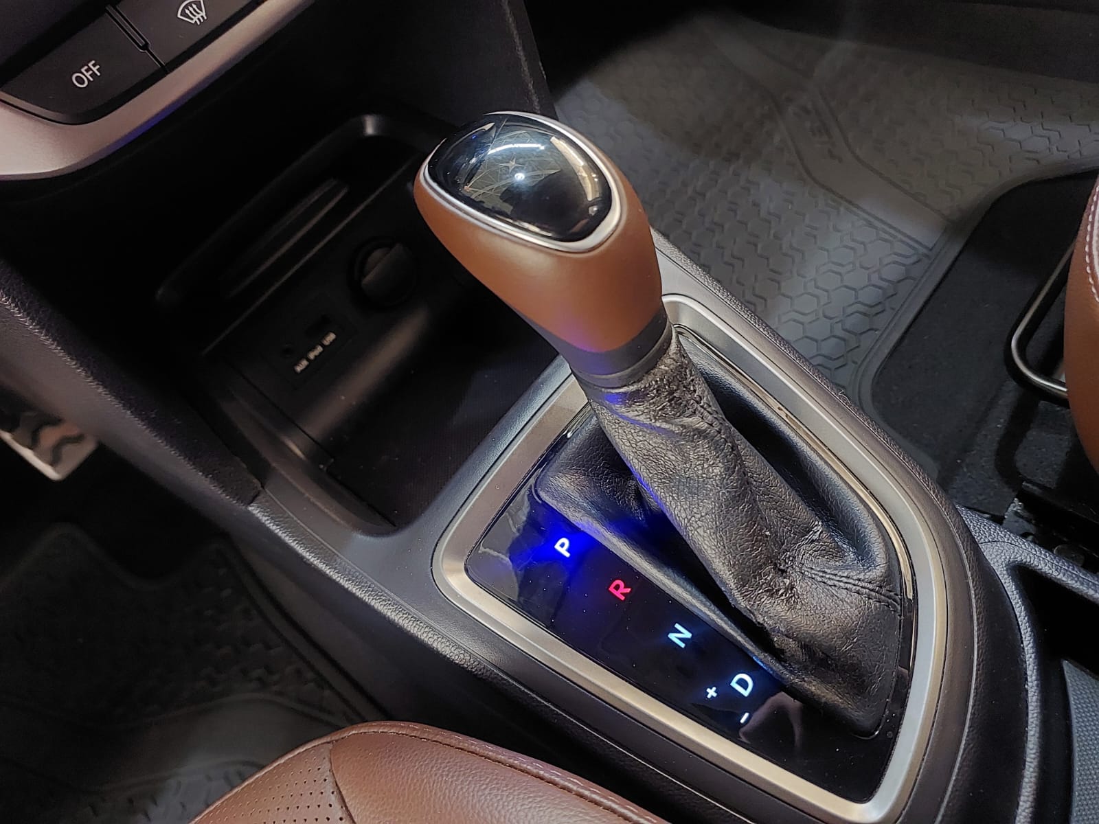 HYUNDAI HB20X