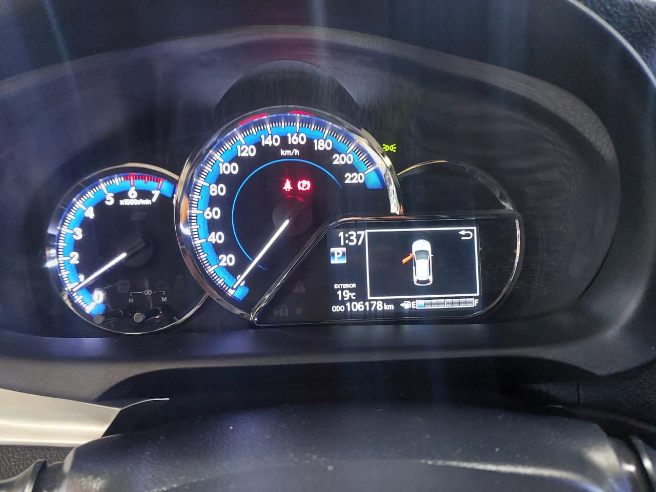 TOYOTA YARIS