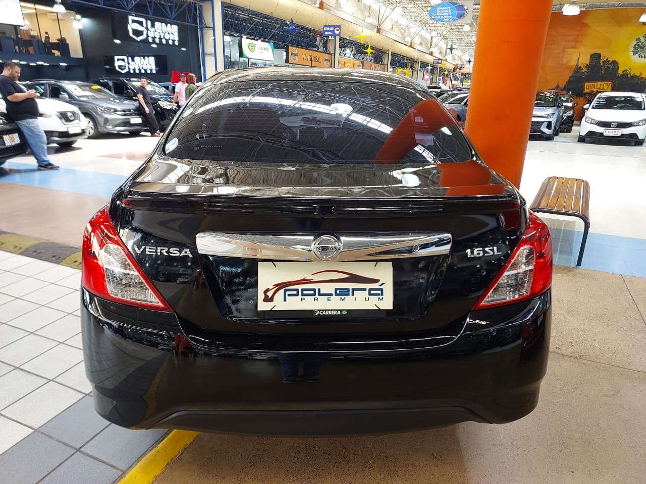 NISSAN VERSA