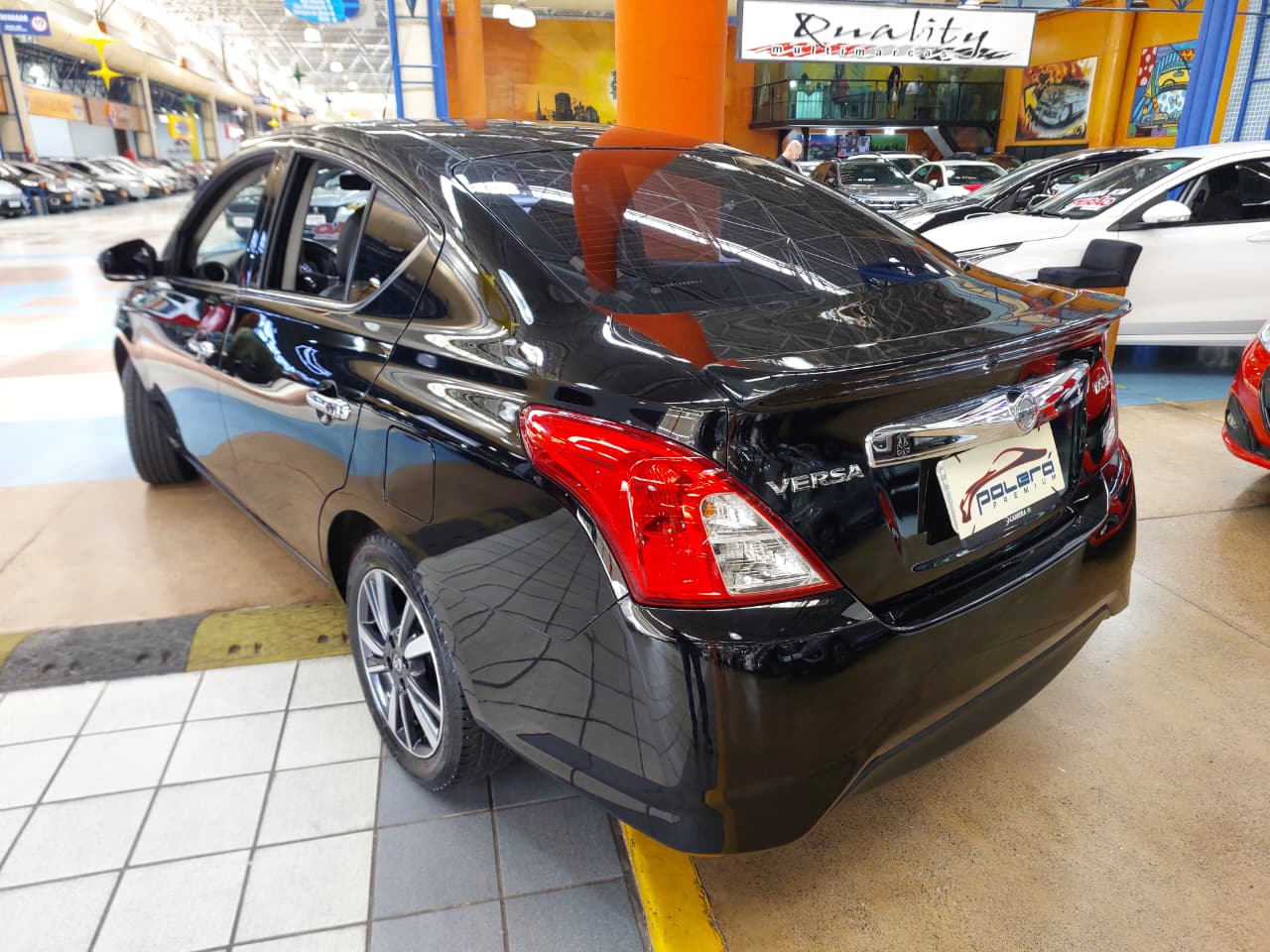NISSAN VERSA