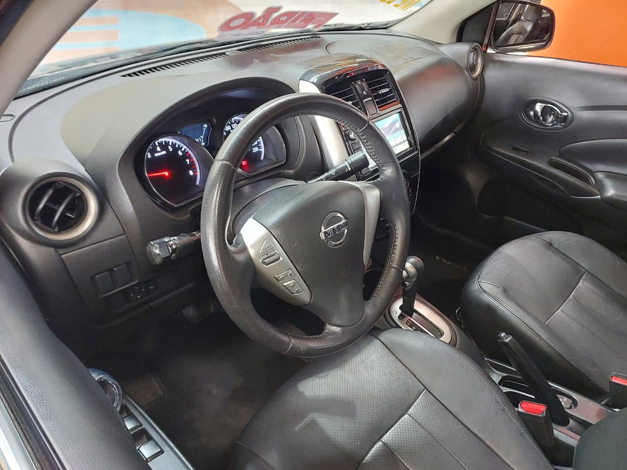 NISSAN VERSA