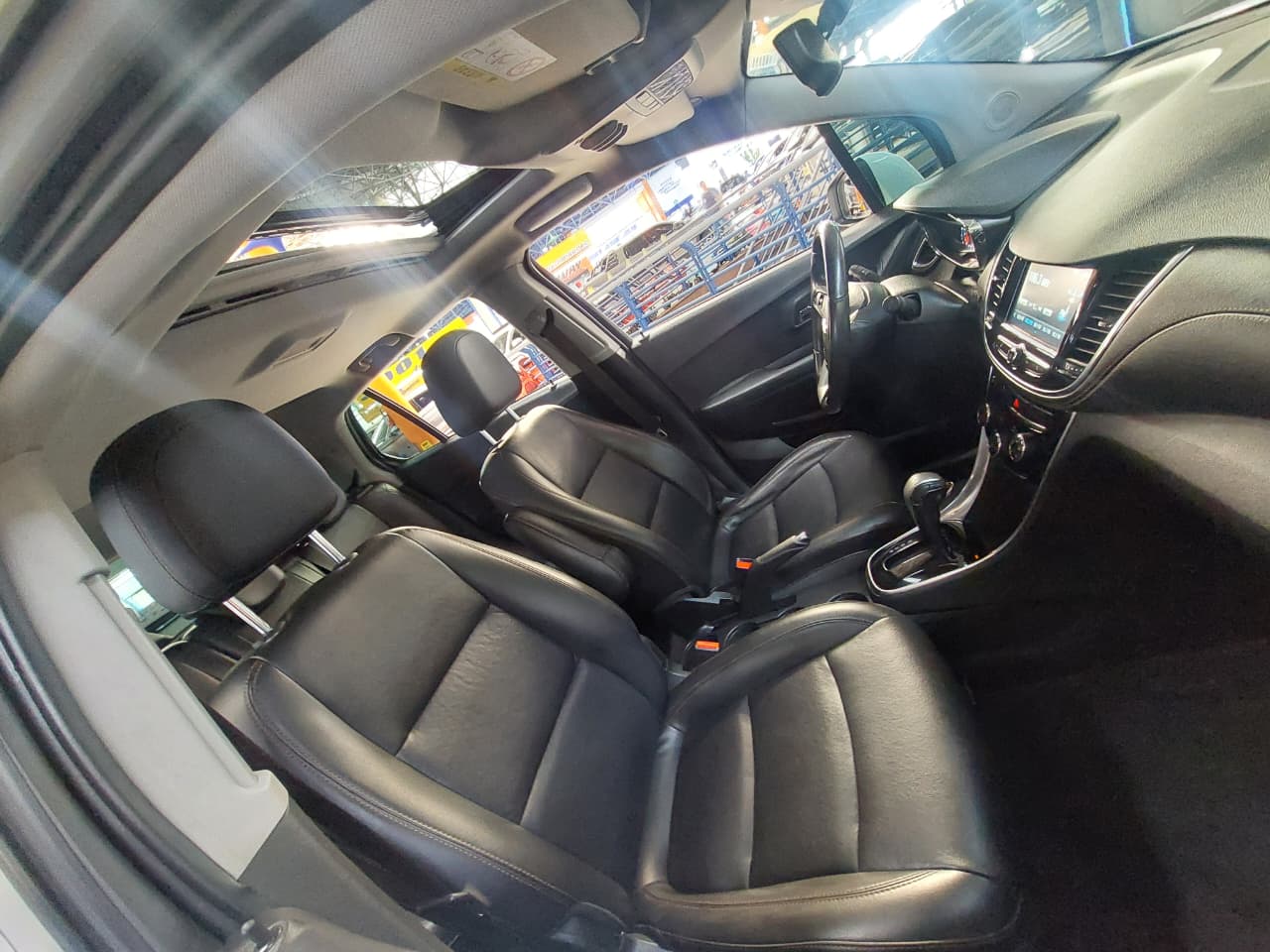 CHEVROLET TRACKER