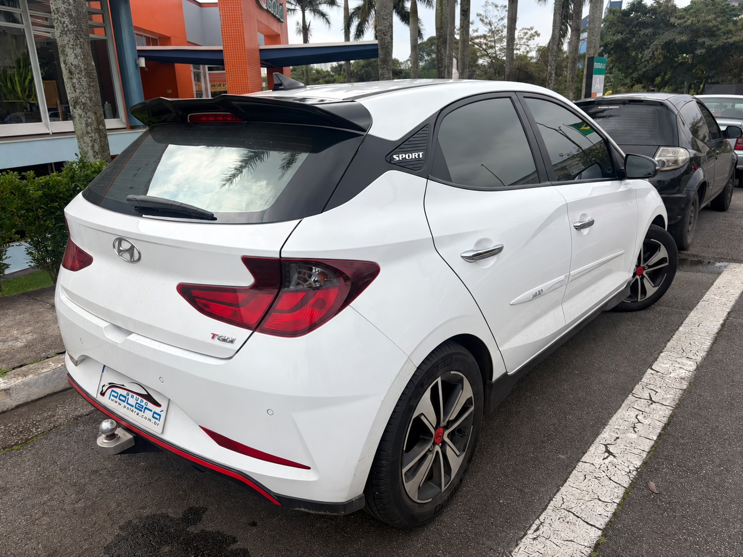 HYUNDAI HB20