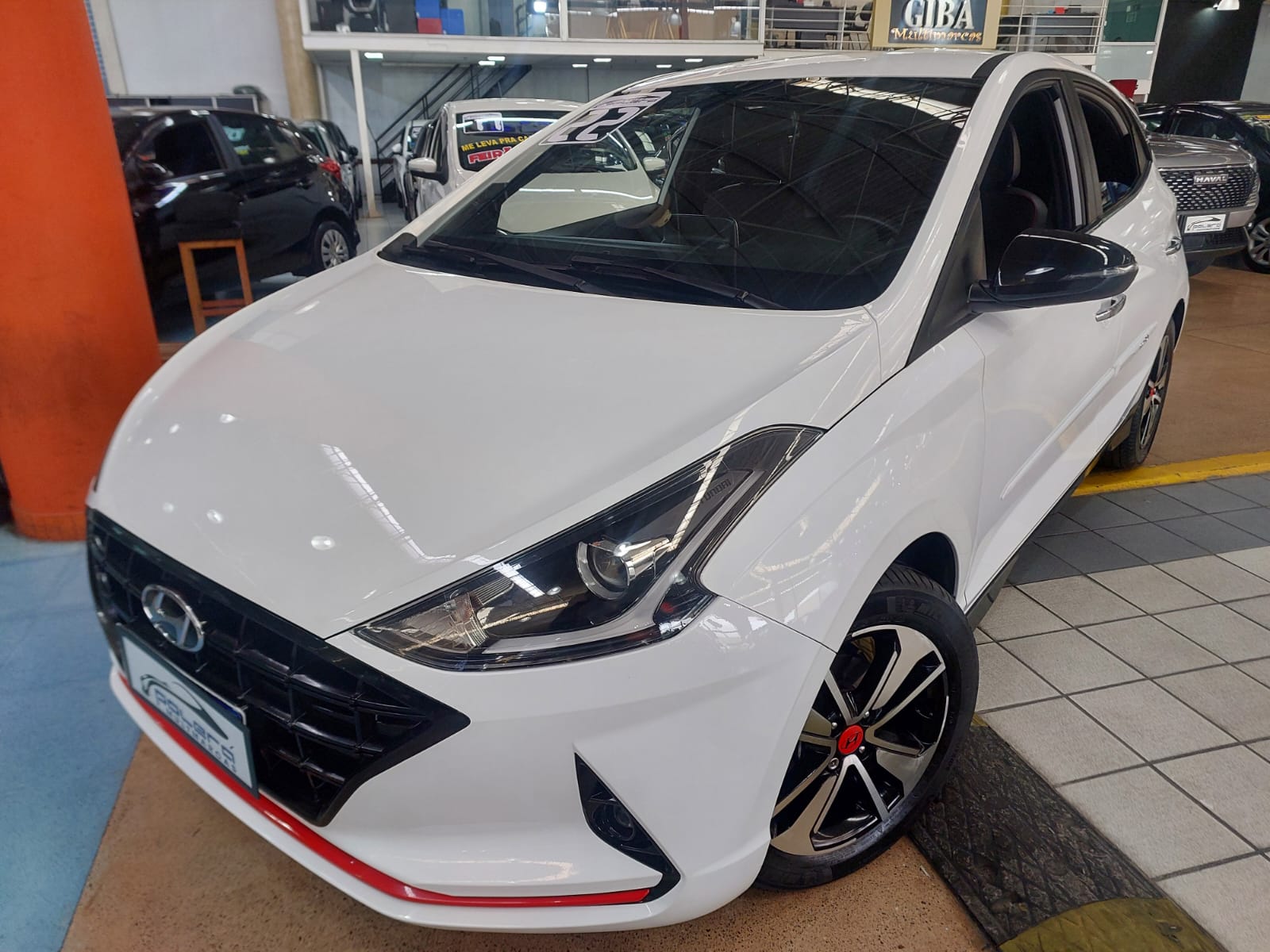 HYUNDAI HB20